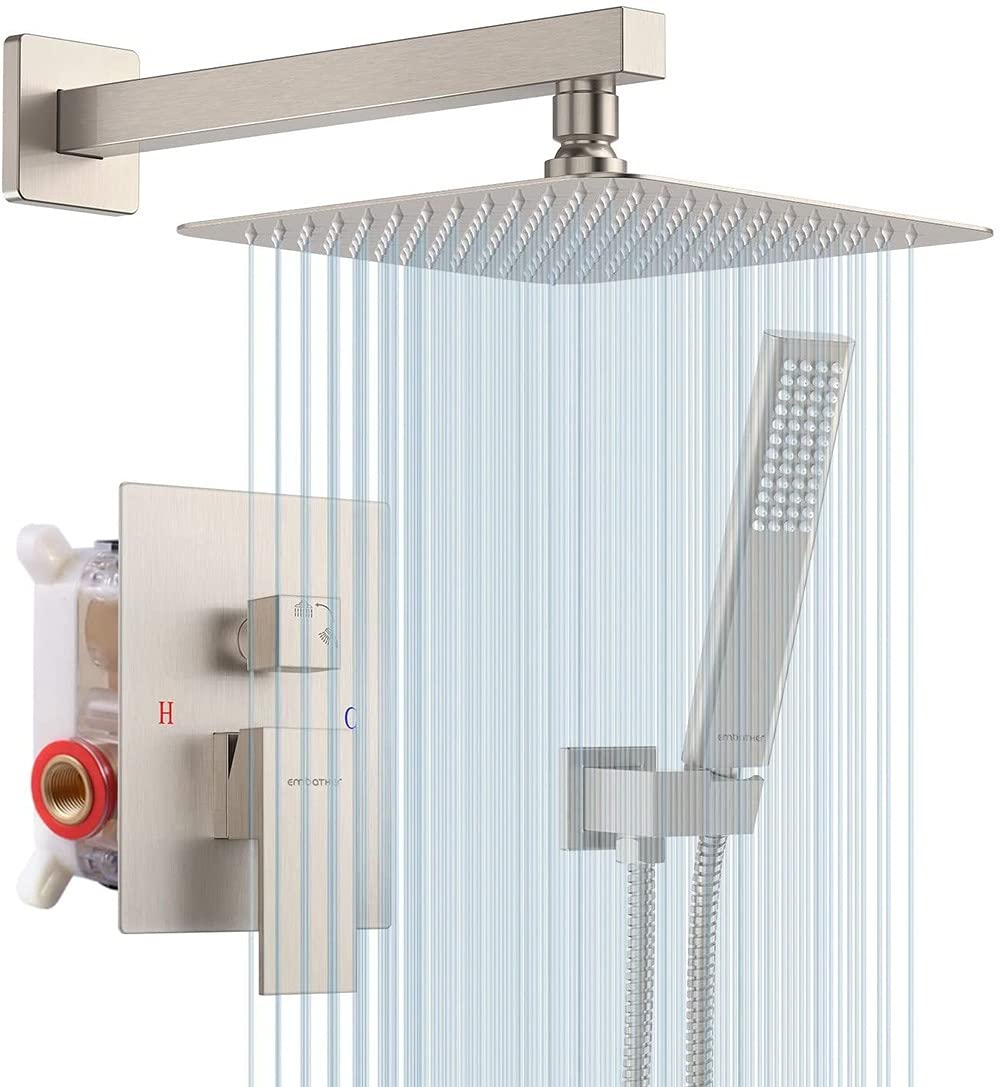 Système de douche mitigeur dissimulé en chrome éclatant pour salle de bain moderne