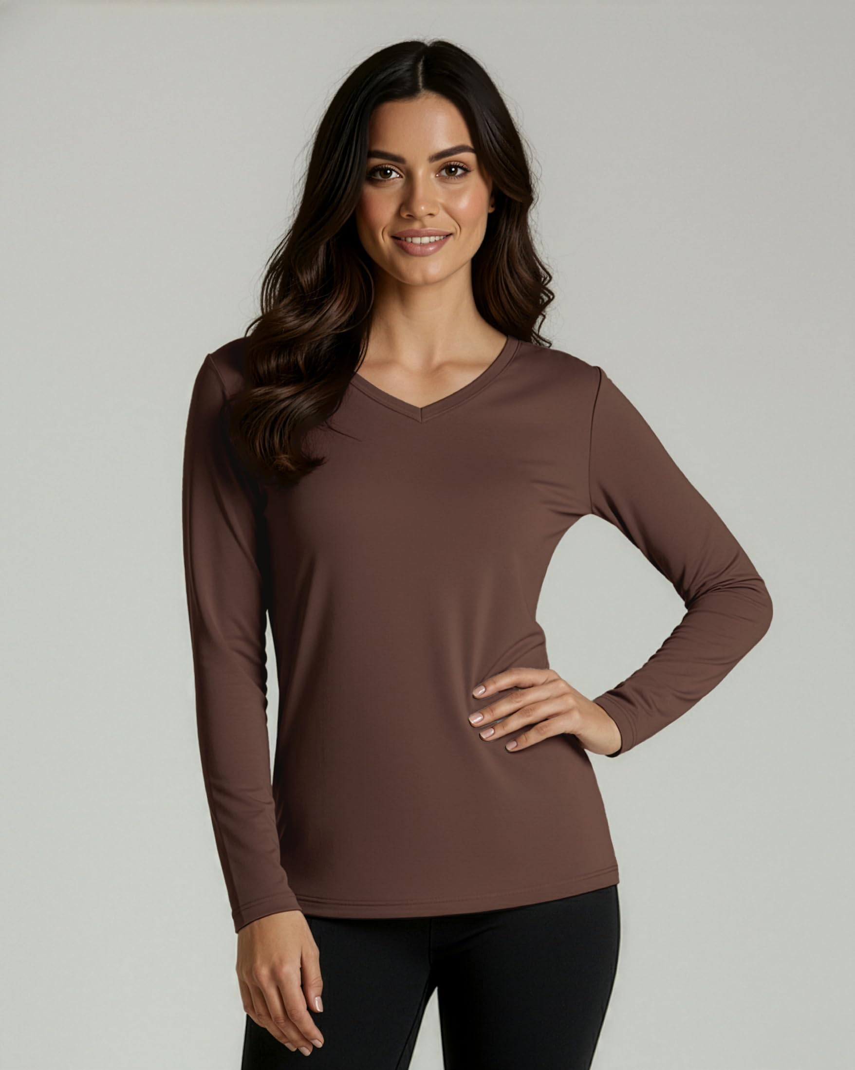 Real Essentials Paquete de 4: camiseta deportiva de manga larga con cuello en V para mujer, camiseta deportiva de entrenamiento para gimnasio (Plus