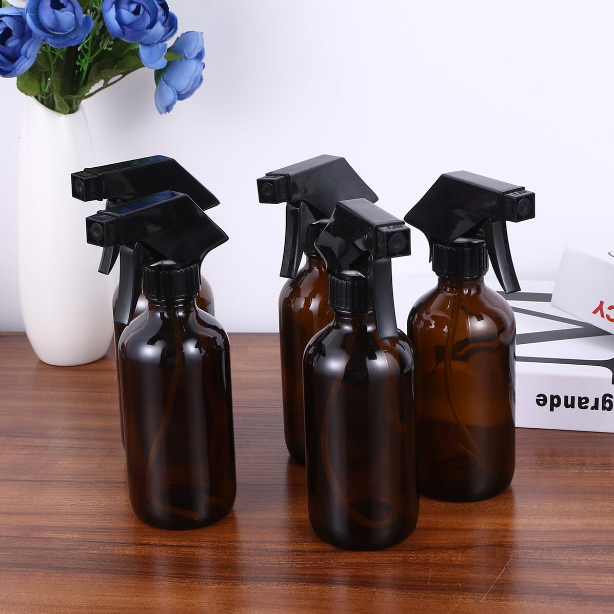 4 Stück 250 Ml Glas Sprühflaschen Braun Nachfüllbar Ergonomischer Wassersprüher Für Pflanzen Reinigung Und Frisieren Wiederverwendbar