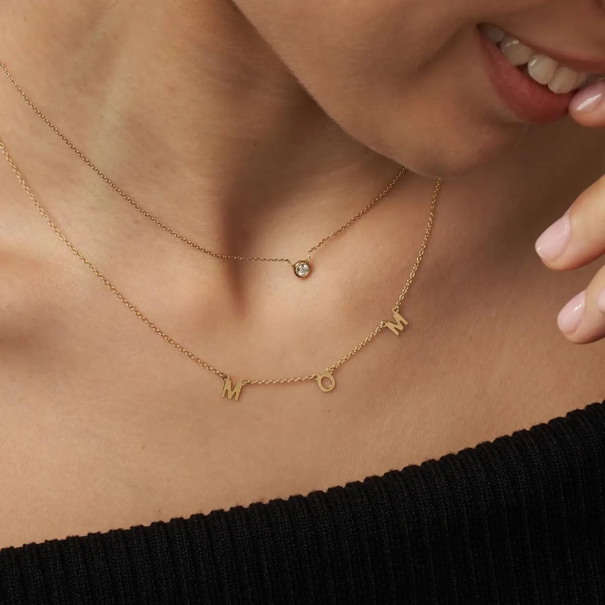 OAK & LUNA - Personalisierte Inez Initial Halskette - Geschenk für Mama, Frauen - Individuelle Schmuck für Geburtstag, Muttertag