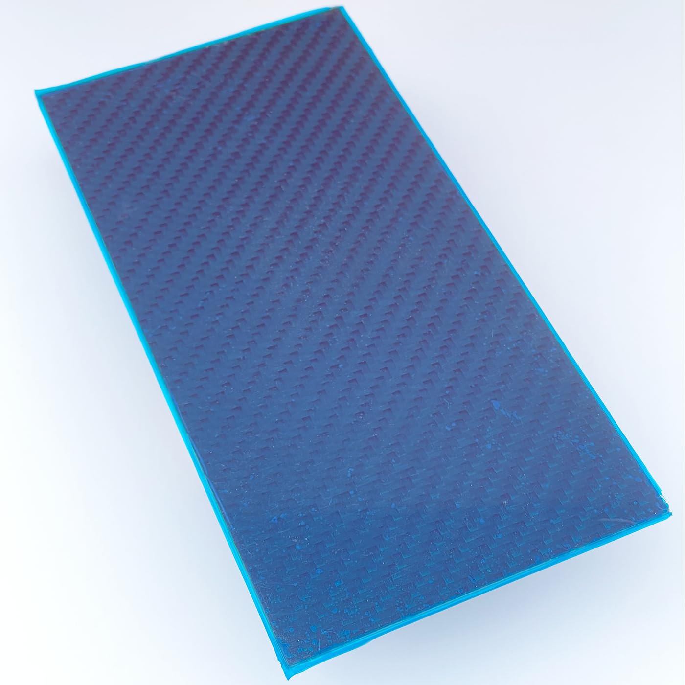Plaque en fibre de carbone de 100 x 200 mm, épaisseur 3 mm. Feuille en fibre de carbone 3K mate. Résistante et grande dureté, pour découpe CNC. Plaque en fibre de carbone de 100mm x 200mm