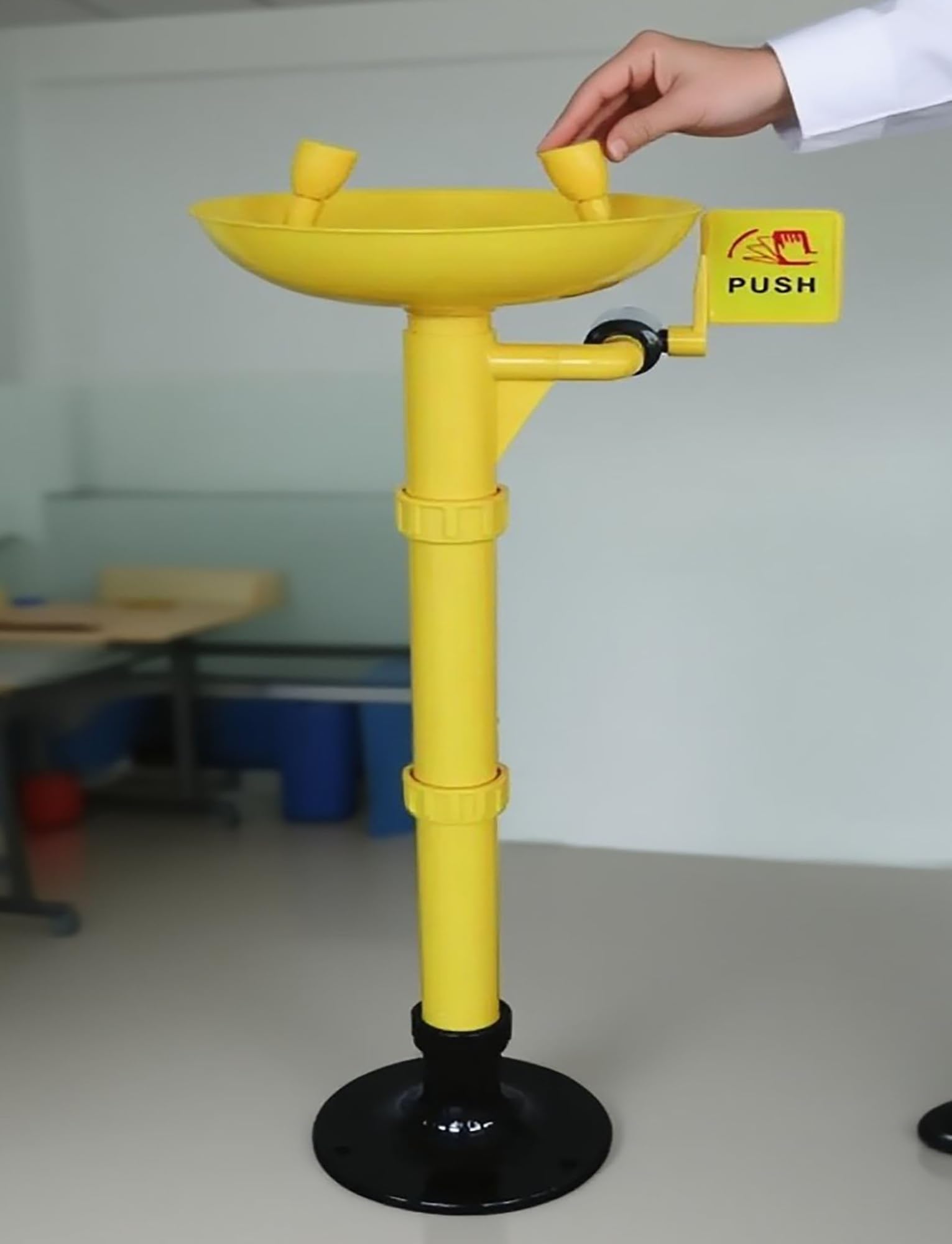 Station de Lavage oculaire | Kit de rinçage oculaire réglable | Kit de Lavage oculaire, Station de Lavage avec pédale, Panneau de signalisation pour Laboratoire, Usine, Magasin, Domicile, ch