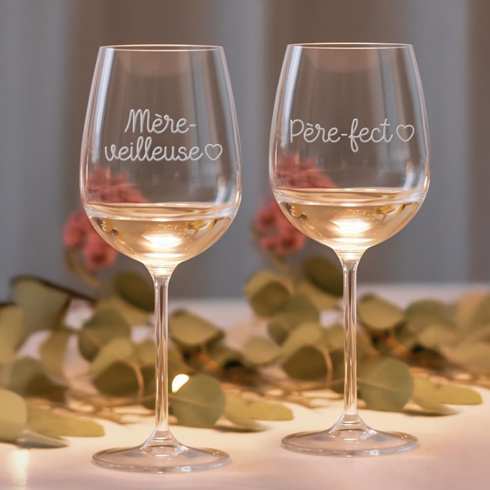 Coffret 2 Verres à Vin Gravés, Design Pèrefect et MèreVeilleuse, Cristal, Cadeau pour Parents, Set de Dégustation, verres gravés, duo de verre
