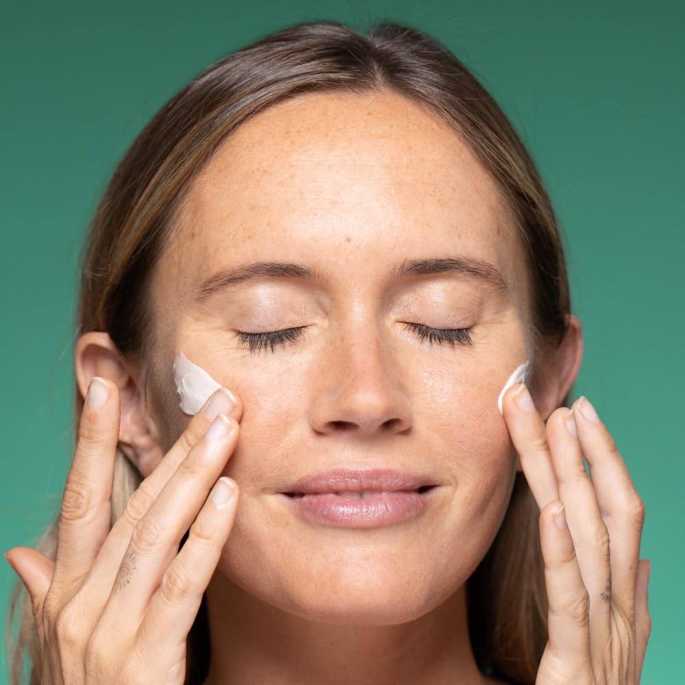 Freshly Cosmetics Crema hidratante que reduce signos del envejecimiento, arrugas líneas de expresión Omega Rich Well-Ageing Cream 50ml