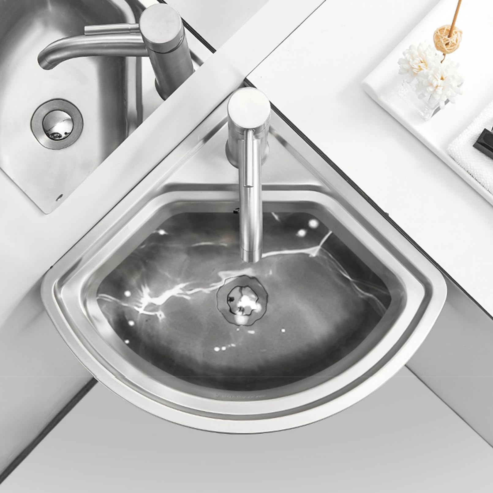 Lavabo angolare da parete in acciaio inox con rubinetto, moderno lavabo per bagno o bar, design salvaspazio per camper e piccoli spazi