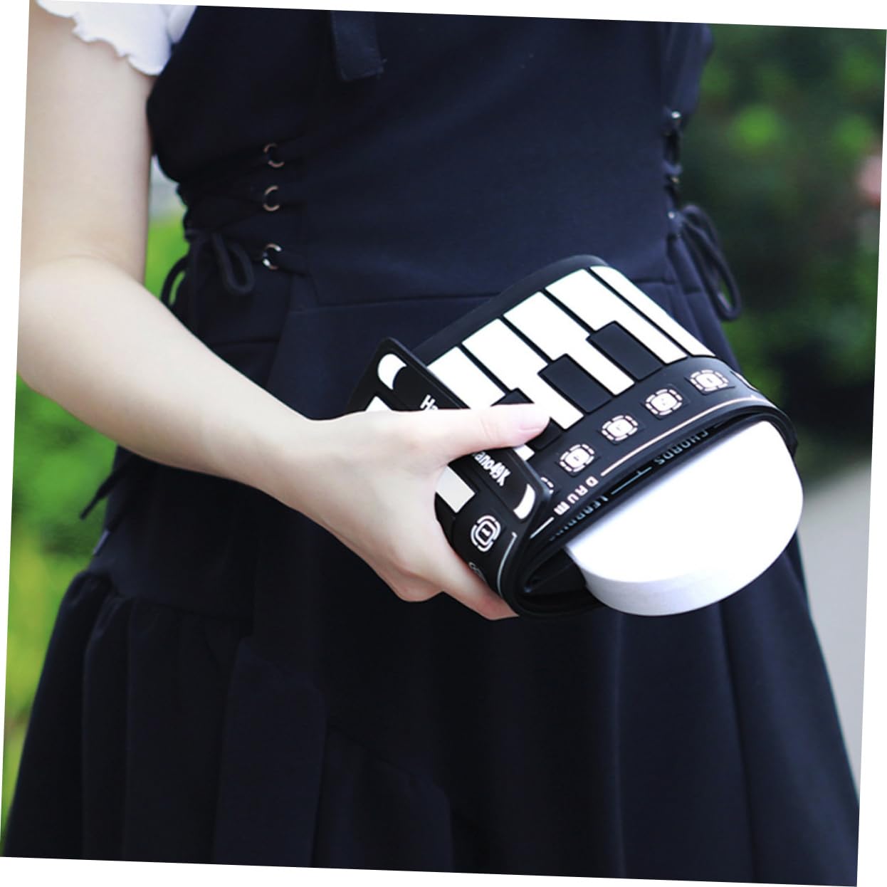 Pianola Portatile Pieghevole a 49 Tasti, Tastiera Elettronica Nera | Silicone e Abs, Altoparlante Integrato, per Adulti e Ragazzo Ragazza, Formato Arrotolabile