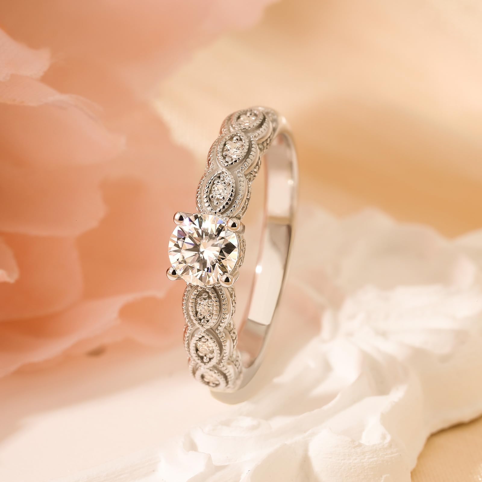 Damen Moissanit Milgrain Ring 925 Sterling Silber Ehering Rundschliff Stein Tauring Retro Elegant Verlobungsring Glänzend Ewigkeitsring für Frauen Hochzeit Valentinstag