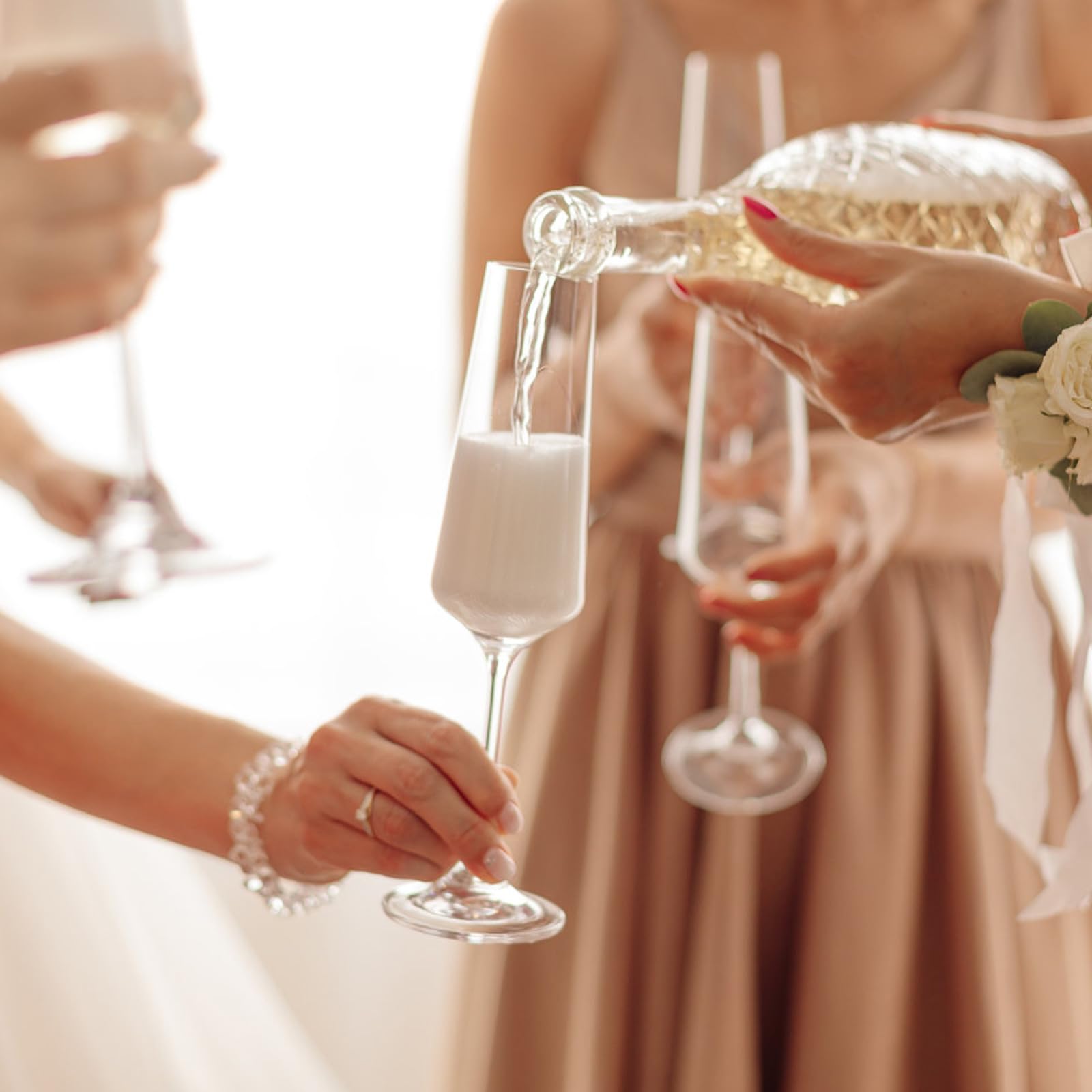 Wanapix | Pack 2 Flûtes à Champagne Personnalisés | Boîte Cadeau Incluse | Coupes De Champagne Avec Gravure | Fêtes/Anniversaire/Mariage | Verres à Champagne | Verre 20cl | Noms Et Date