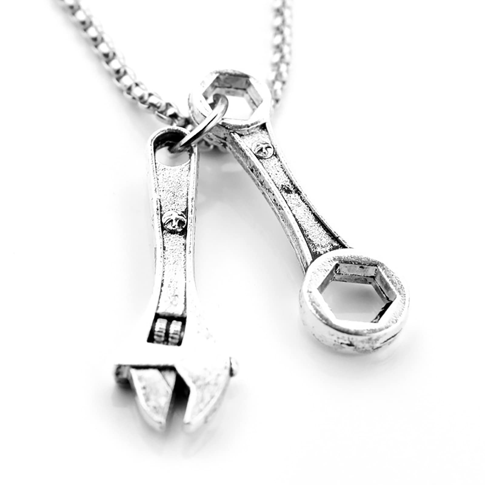 Gioielli personalizzati online - gioiello con nome - Crea Gioielli personalizzati online - gioiello con nome - Crea