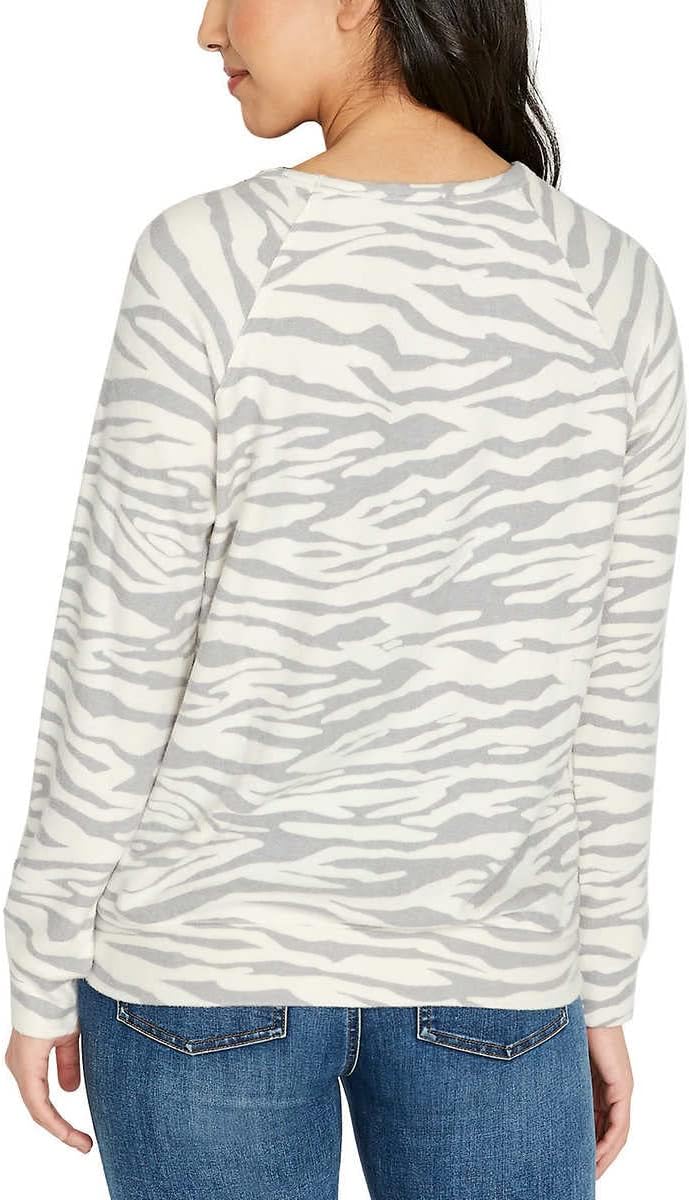 Buffalo David Bitton Ladies' Printed Cozy Top, Women Full Sleeve Sweathshirt Tshirt, Crewneck Summer Top - White X-Large - Image 5