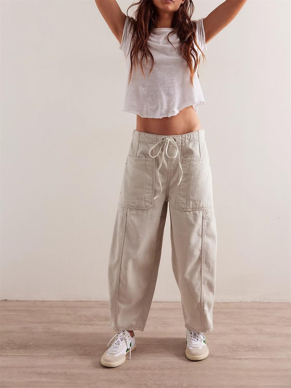 Jeans elasticizzati da donna a vita alta con coulisse e pratiche tasche, bianco, L