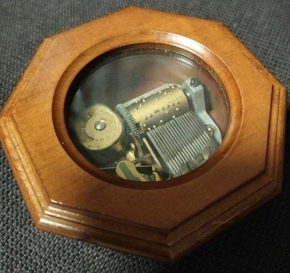 Amazon | スイスREUGEリュージュ良い音のオルゴール18弁花の