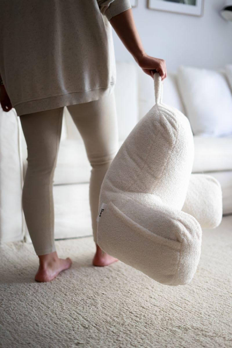 Flumi Rückenlehnenkissen mit Armlehnen zum Lesen Fernsehen oder Entspannen, Lesekissen für Bett und Sofa mit Waschbar Bezug Bettauflage Foam Füllung, Rückenstütze mit Tragegriff (Boucle Beige)