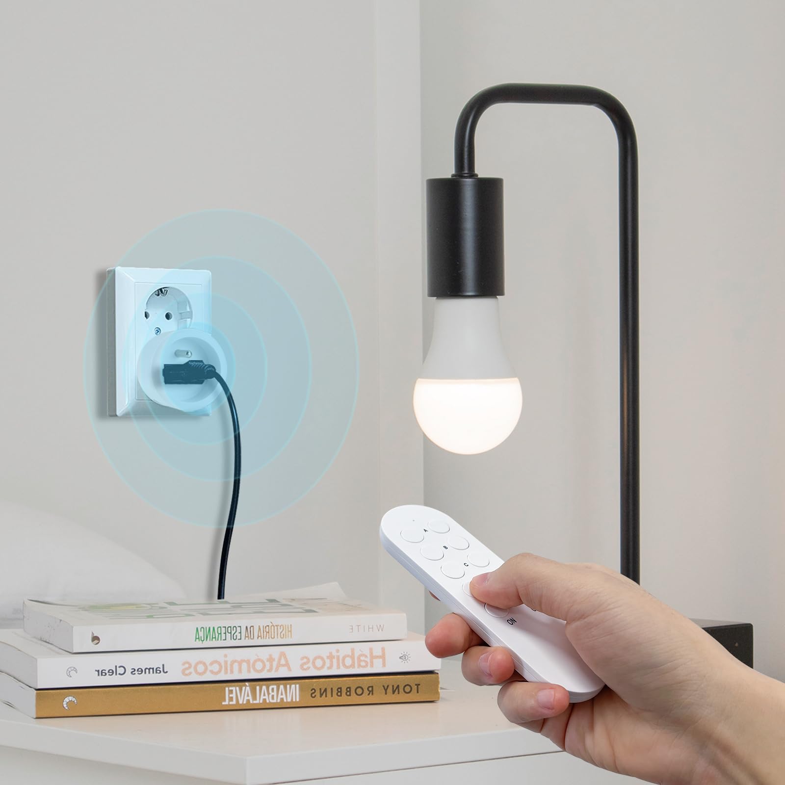 4 Mini-Steckdosen, programmierbar, Fernbedienung, kabellos, 40 m Reichweite, Plug and Play, 2300 W, 10 A, zwei CR2032-Batterien kostenlos, Weiß