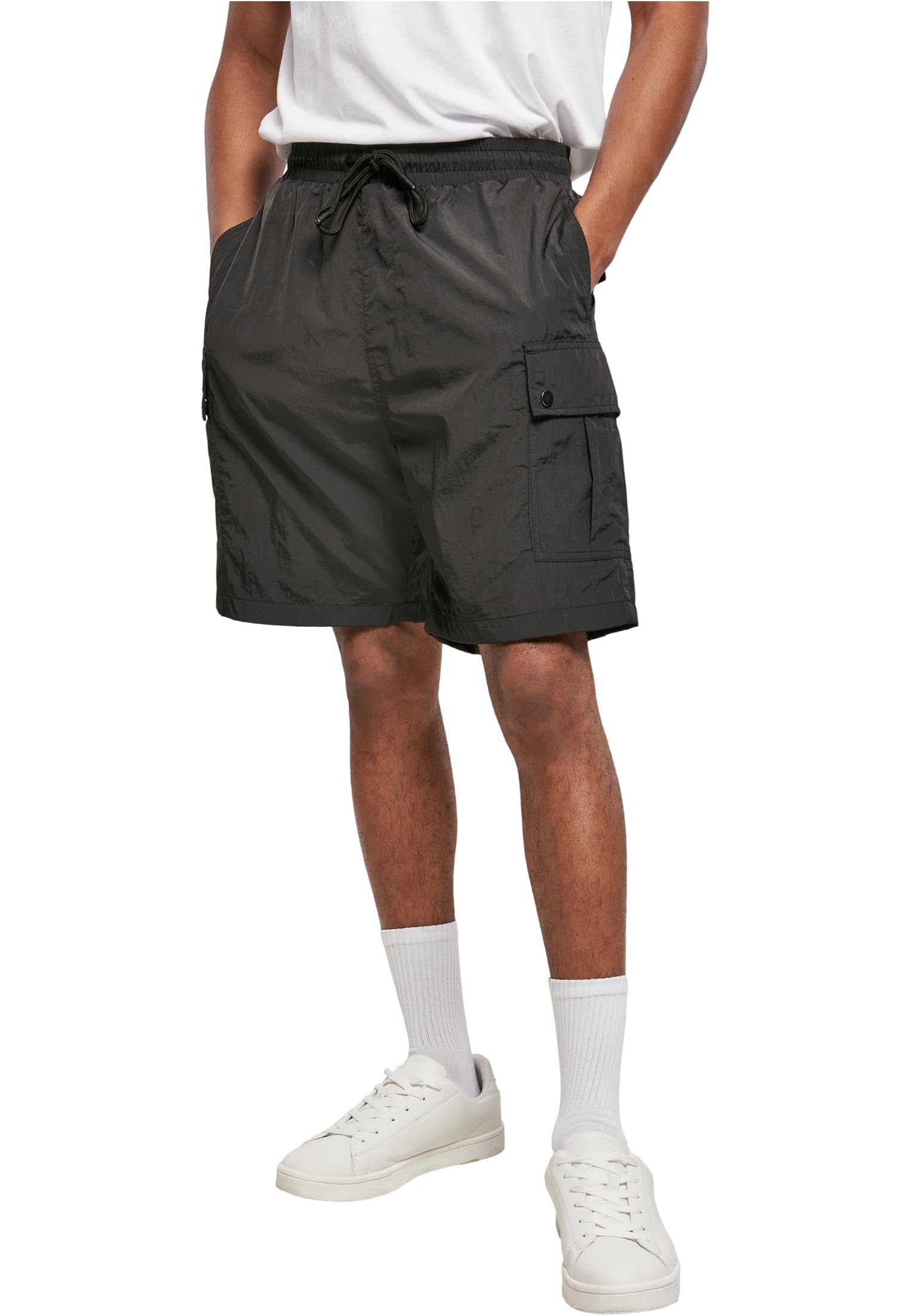 Urban Classics Nylon Cargo Shorts Herren – Nylon Cargo Shorts (Crinkle-Nylon, Mesh-Futter)