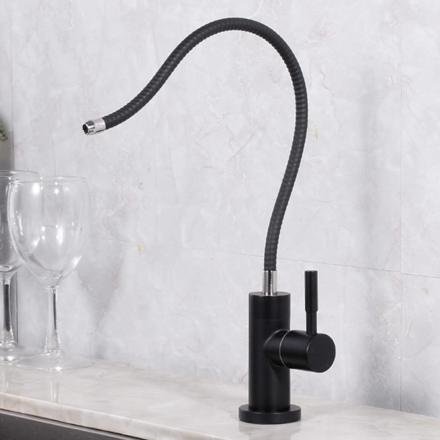Rubinetto da Cucina per Acqua Potabile in Acciaio Inox Girevole con Filtro, Colore Nero.