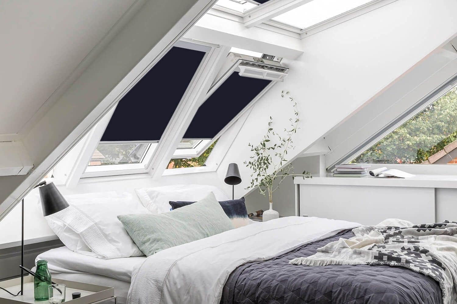 Skylight Store occultant pour fenêtres de toit Fakro - Bleu marine minuit - (55/118)