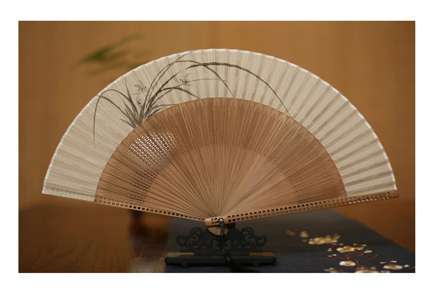 NZPOST Folding fan Foldable Bamboo Fan For Flower Painting Handmade, Portable, Chinese Hanfu, Silk fan (A13)