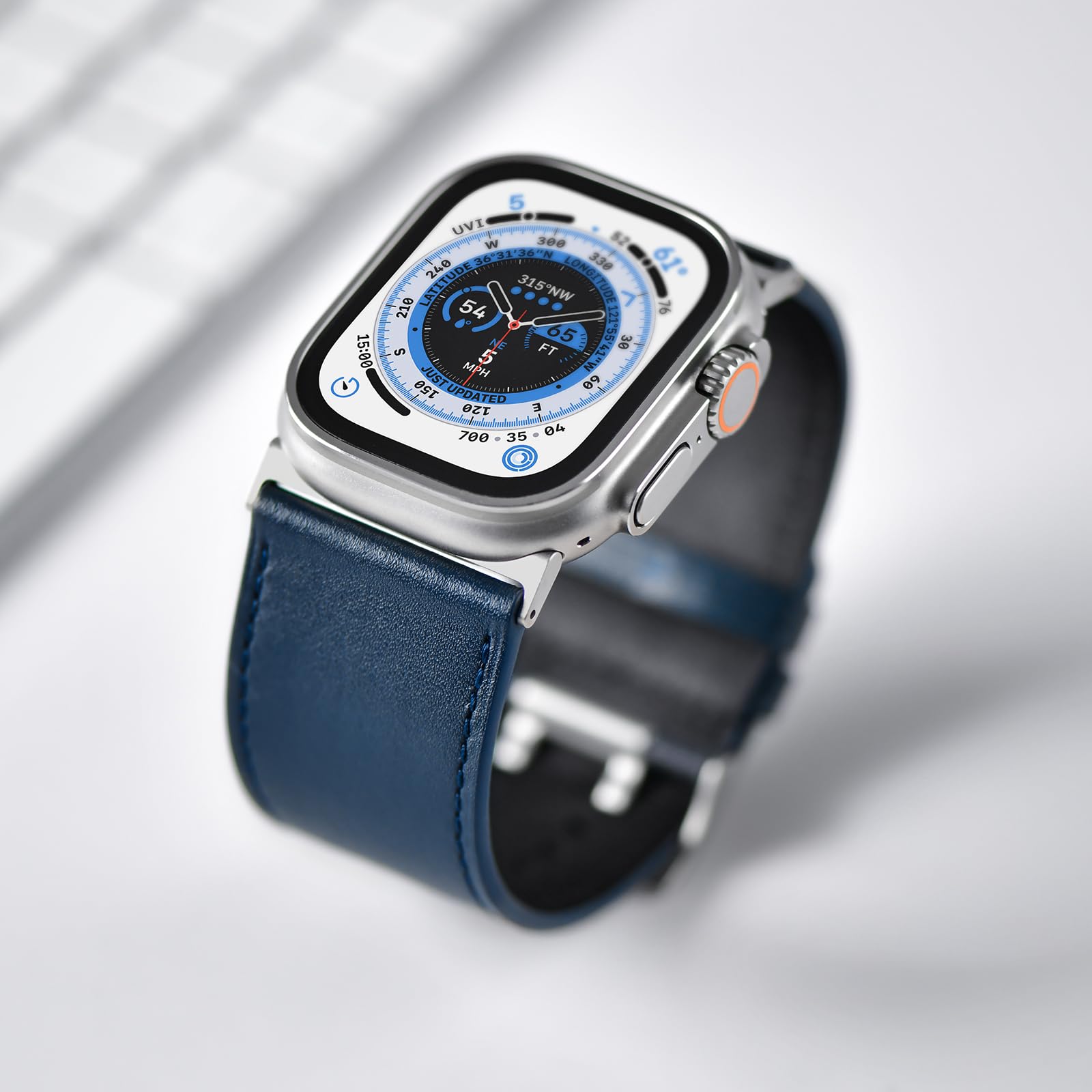 Tefeca Dual Series Bracelet de rechange compatible avec Apple Watch/Apple Watch Ultra (cuir bleu avec adaptateurs argentés, 49/45/44/42 mm)