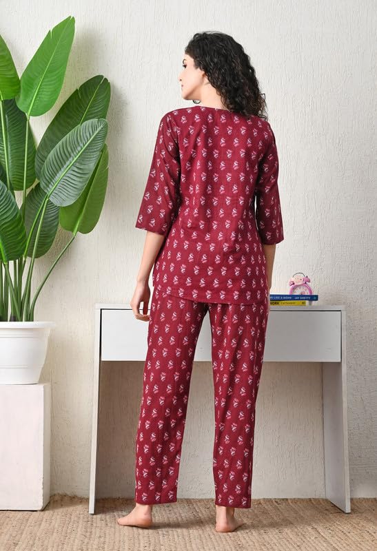 Image of Ichaa Women's Cotton Printed Round-Neck Night Suit Set with Pocket