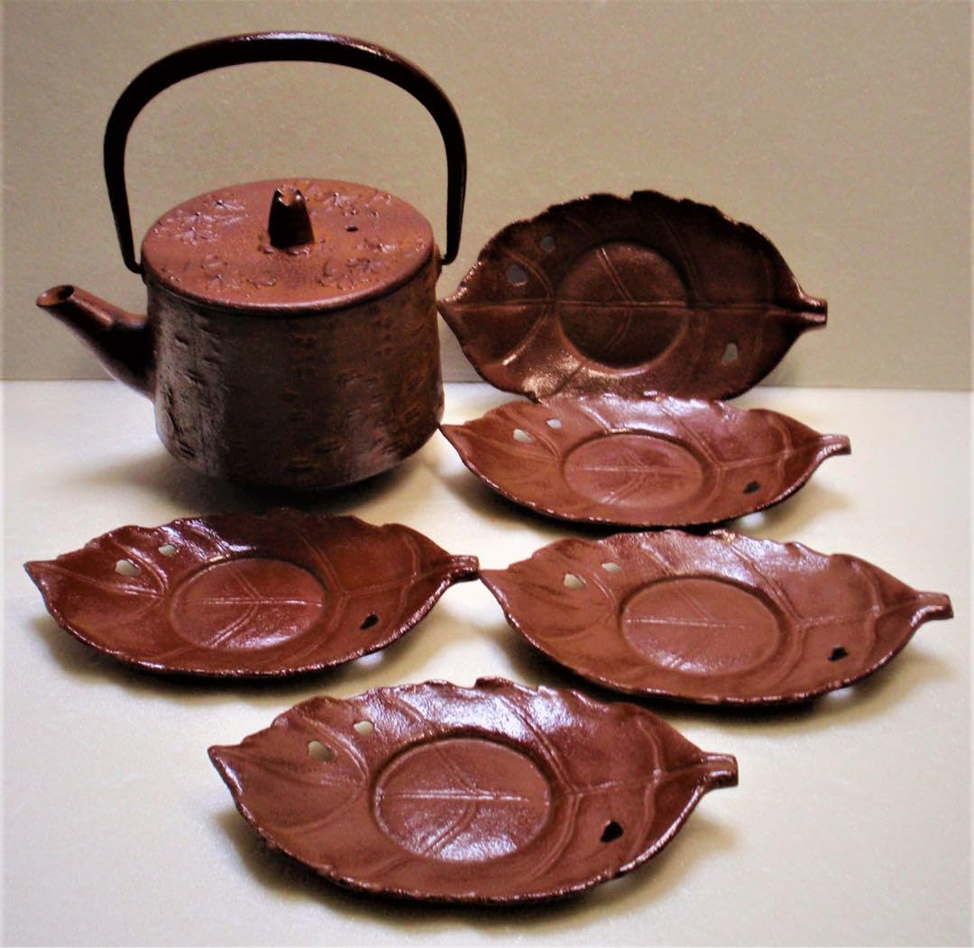 【美品未使用】南部鉄器 盛栄堂 急須＆茶托5枚セット 桜皮寸筒 検査証・しおり付 Amazon.co.jp: レトロ 南部鉄器 盛栄堂 鉄急須桜皮寸筒 茶托5客セット