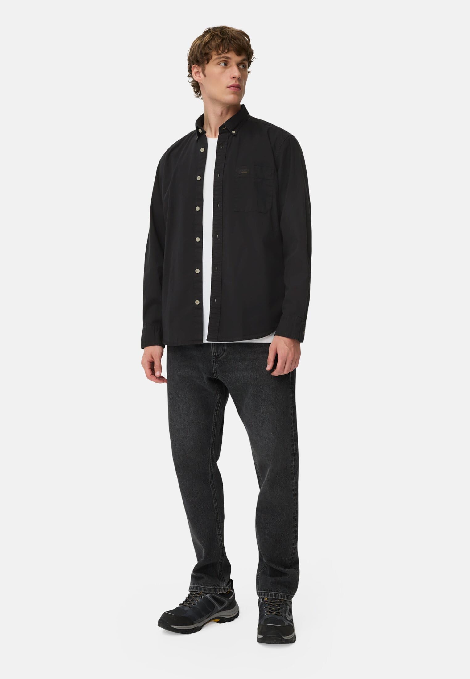camel active Herren Langarmhemd mit Button-Down Kragen