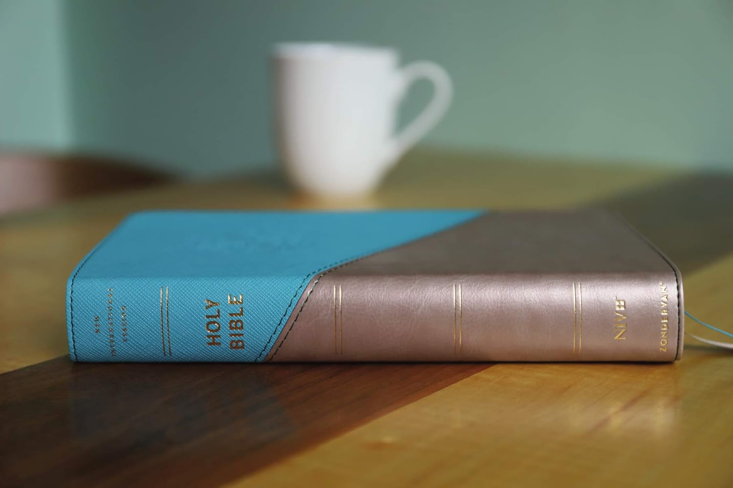 NIV, Personal Size Bible, Large Print, Leathersoft, Teal/Gold, Red Letter, Comfort Print - Image 11