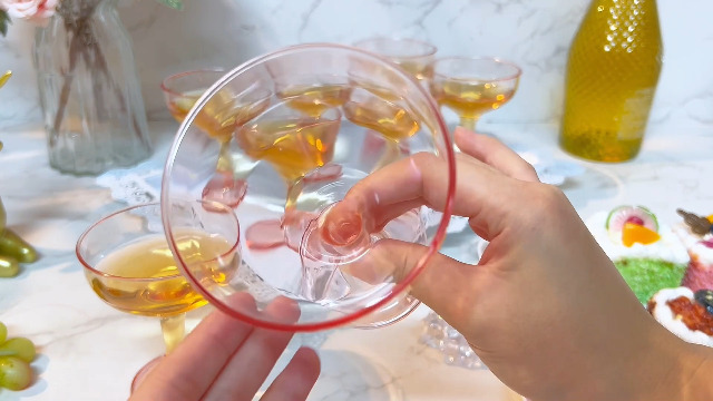 新品 オリバーガル ONE OF A KIND CHAMPAGNE TALL 新品 オリバーガル ONE OF A KIND CHAMPAGNE TALL Oliver Gal