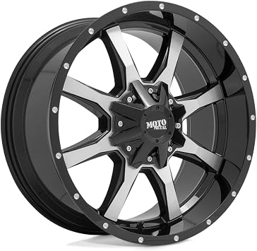 Moto Metal 20X10 6X135/5.5 4.56-24mm GLOSS BLACK W/MACHINED FACE - MO97021067324N