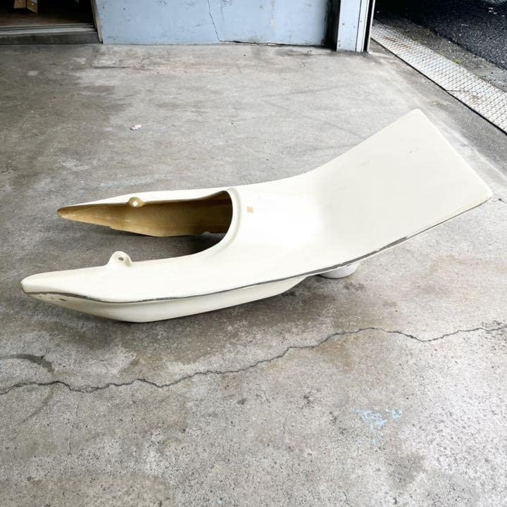 Amazon.co.jp: XJR400用 FRP白ゲルコート仕上げ ツッパリテール : おもちゃ 