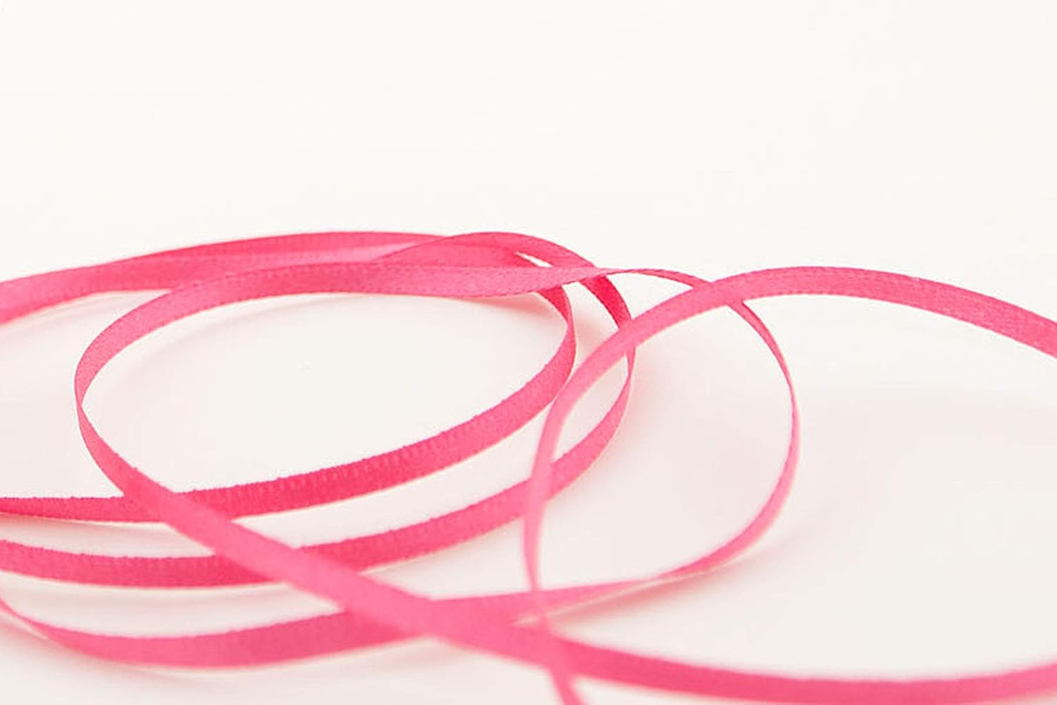 Berisfords Double Satin Ribbon, 72 Shocking Pink, 30 m, Shock Pink, 3 mm - Image 4