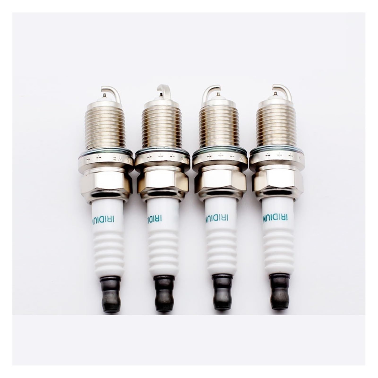 Candela di accensione 4 Pezzi Candele di accensione all'iridio per Toyota per Rav4 per Corolla per 4runner Celica per Matrix Mr2 1.3l 99-08 per Yaris 9091901217 Sk16r11