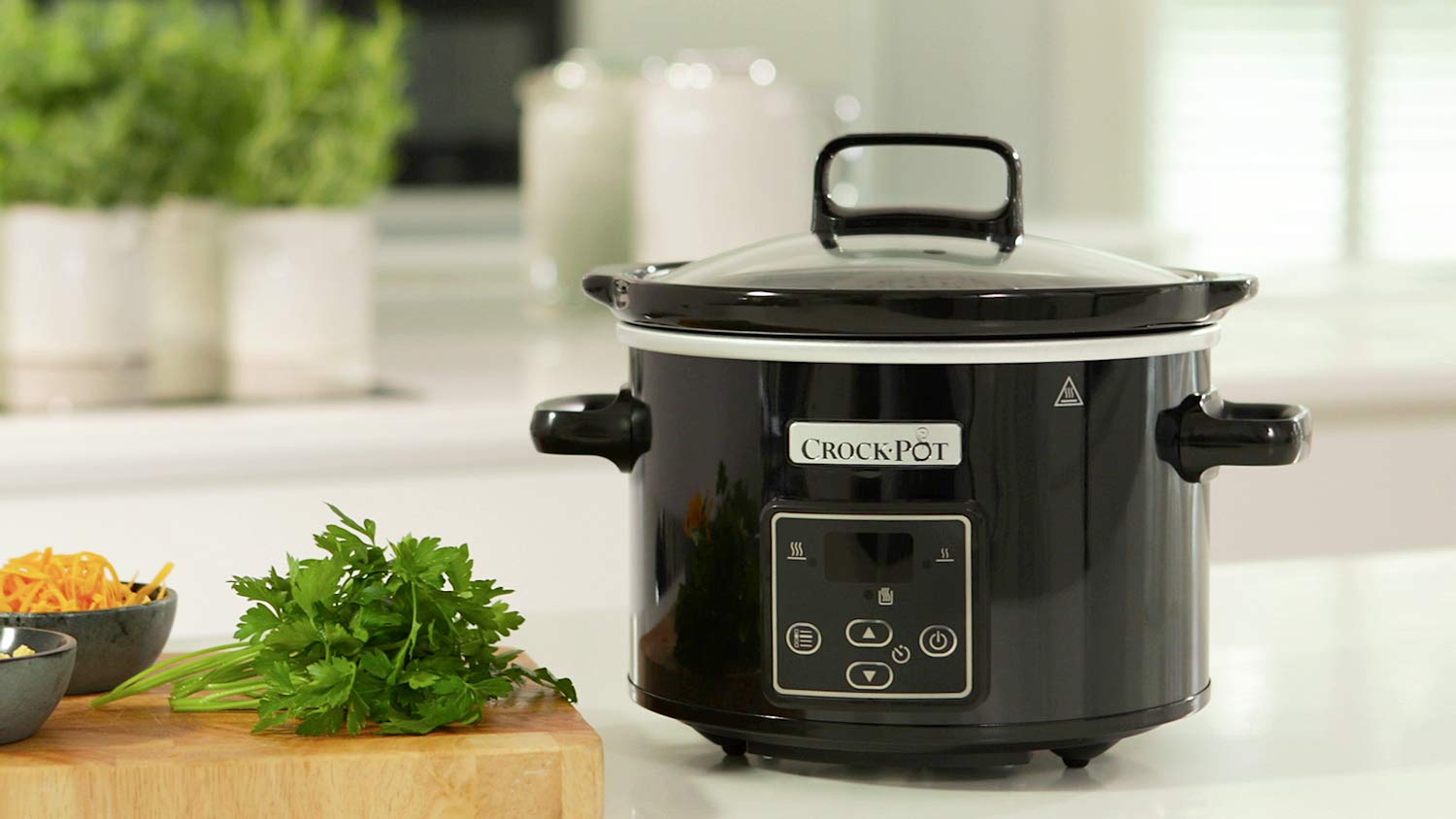 Crockpot mijoteuse électrique programmable avec affichage numérique | 2,4 L (2 personnes) | Fonction maintien au chaud | coloris noir et chrome [CSC061X]