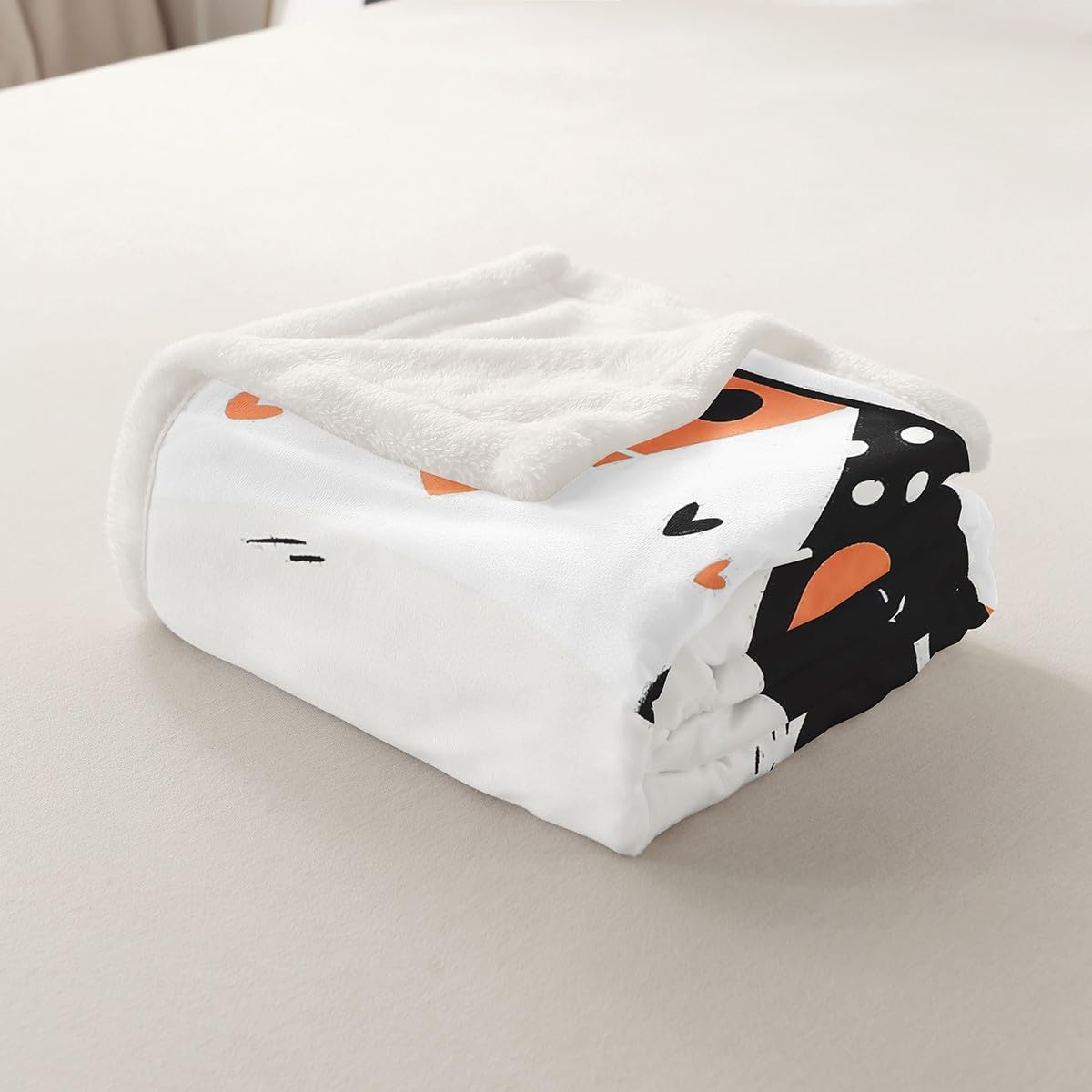 Cartoon Panda Flannel Blanket,Cute Wild Animal Lovely Print Fuzzy Blanket for Children Present,Kawaii Heart Shaped Black White Polyester Throw Blanket for Couch, Twin Size (60 x 80 Inch)