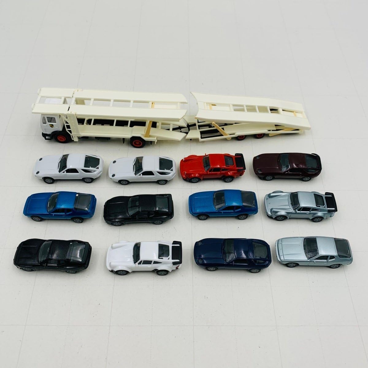 M*i様 herpa 1/87 BMW Pkw-トランスポーター 2個セット ヘ M*i様 herpa 1/87 BMW Pkw-トランスポーター 2個セット ヘ