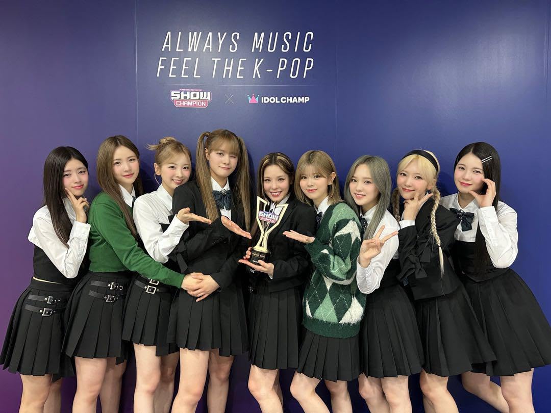 Amazon.co.jp: NiziU Press Play musicplant 特典 アヤカ トレカ