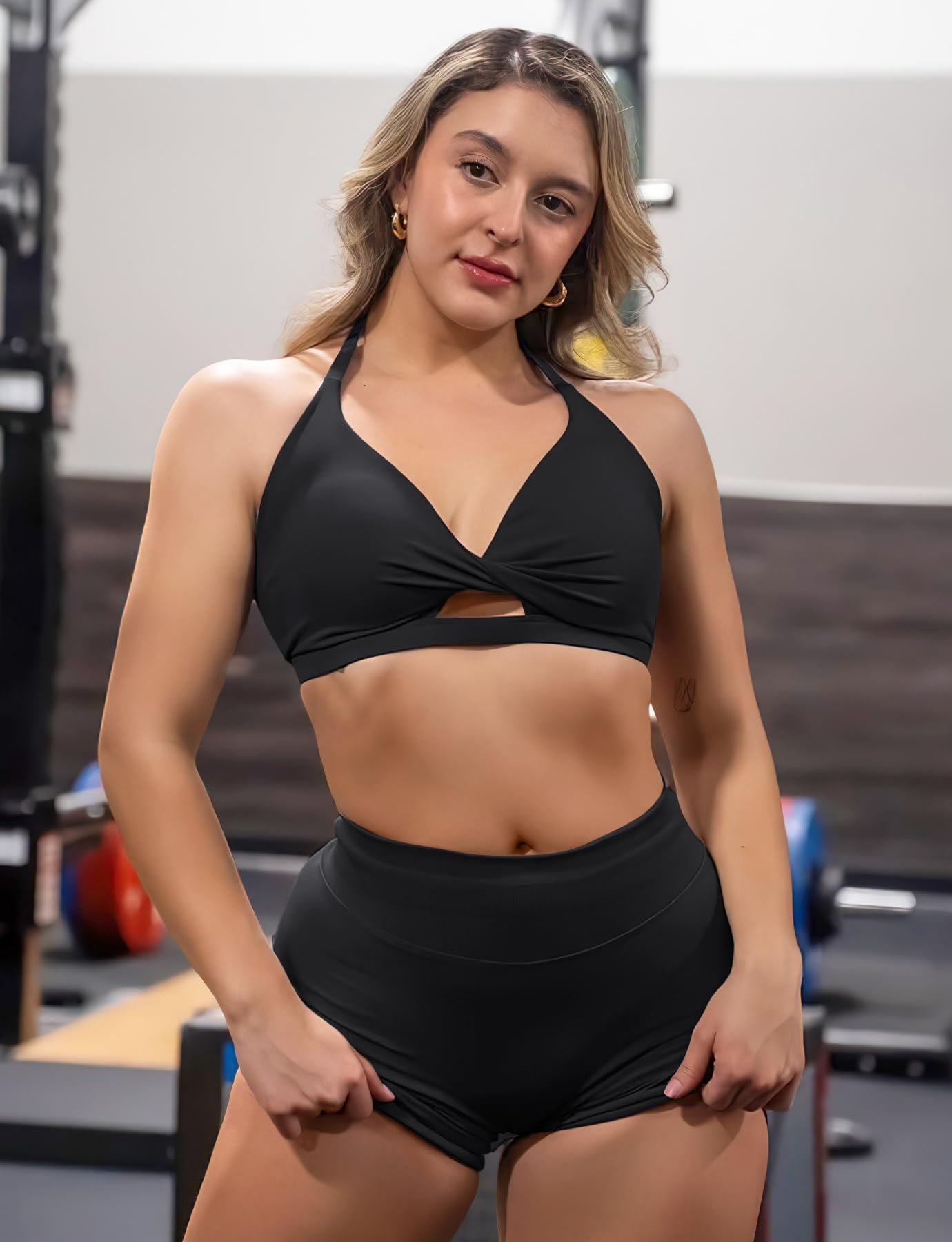YEOREO Invisible Scrunch Butt Sport Shorts Damen 4.5" Nahtlose High Waist Booty Gym Yoga Shorts Damen Push Up Kurze Leggings Butt Lifting Kurze Sporthose Workout Radlerhose