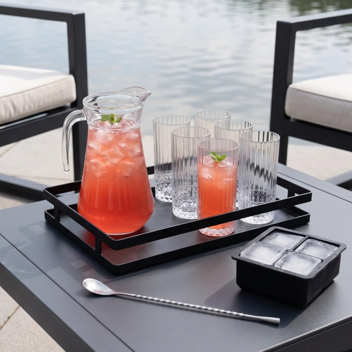 Juego de Cócteles Dolle Mina - Decantador 1.6 L con 6 Vasos largos 490 ml, Cucharón para cóctel y Cubos de Hielo