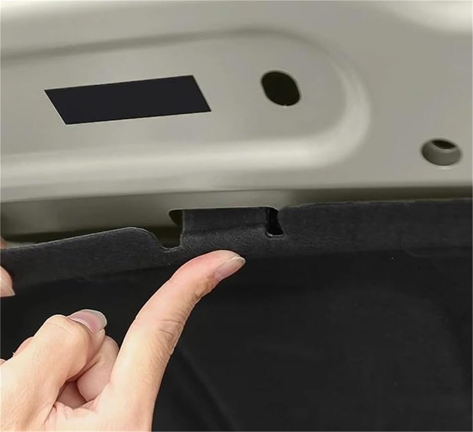 for VW, for T-ROC, A11 D11 2017-2023 Coussin de capot de moteur de voiture Isolation thermique et phonique Housse insonorisée en coton Isolation(BLACK Pet)