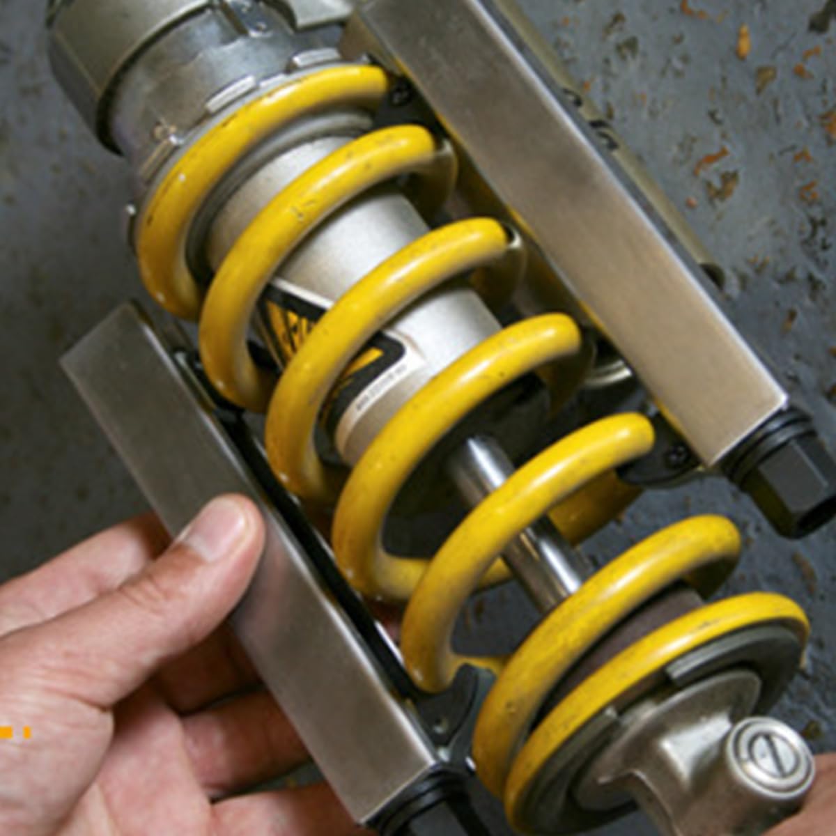 Strumento compressore per Molle elicoidali per motociclette Strumento di rimozione delle Molle degli ammortizzatori Strumenti per la Riparazione delle motociclette