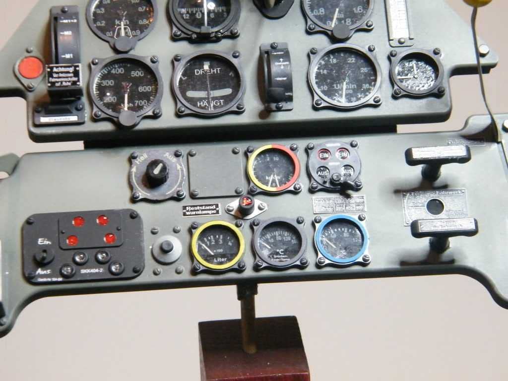 Amazon.co.jp: 1/4 BF109E メッサーシュミット eduard limited 航空