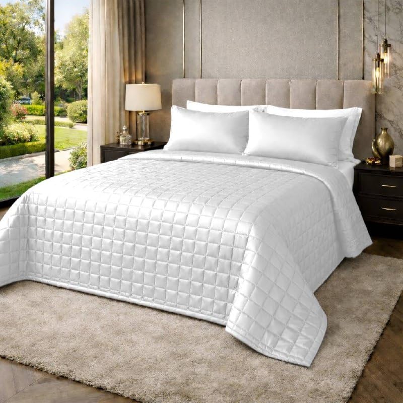 Generico Trapuntino Matrimoniale Essential in Raso Satin – Copriletto Trapuntato Elegante e Lucente, Leggero e Traspirante, Made in Italy (Bianco)