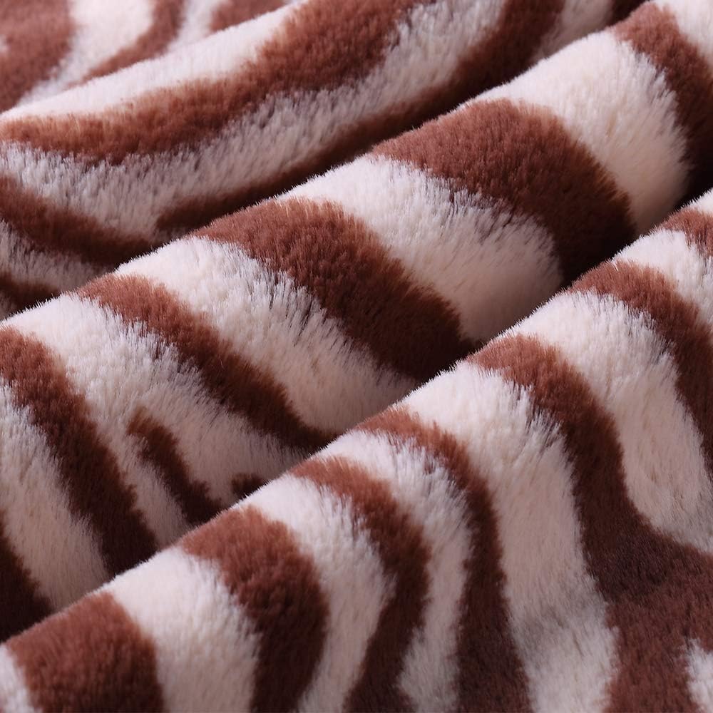 Max Daniel Baby Plush Print Baby Throw