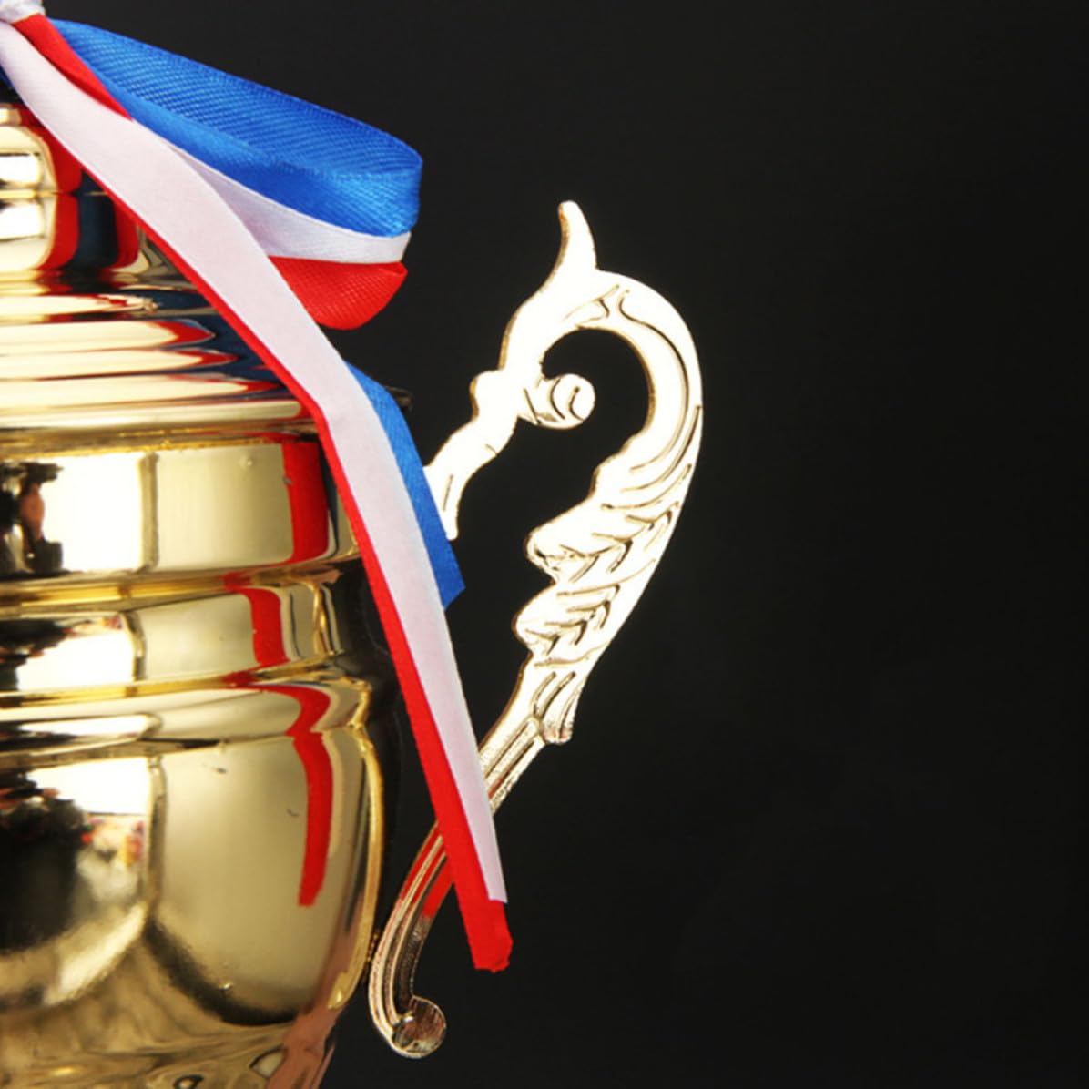 Trofeo Copa para Premio Distintivo Diseño Creativo de Metal Dorado de 42 Cm y Juego de Fiesta, Adecuado para Concursos y Ceremonias de Reconocimiento