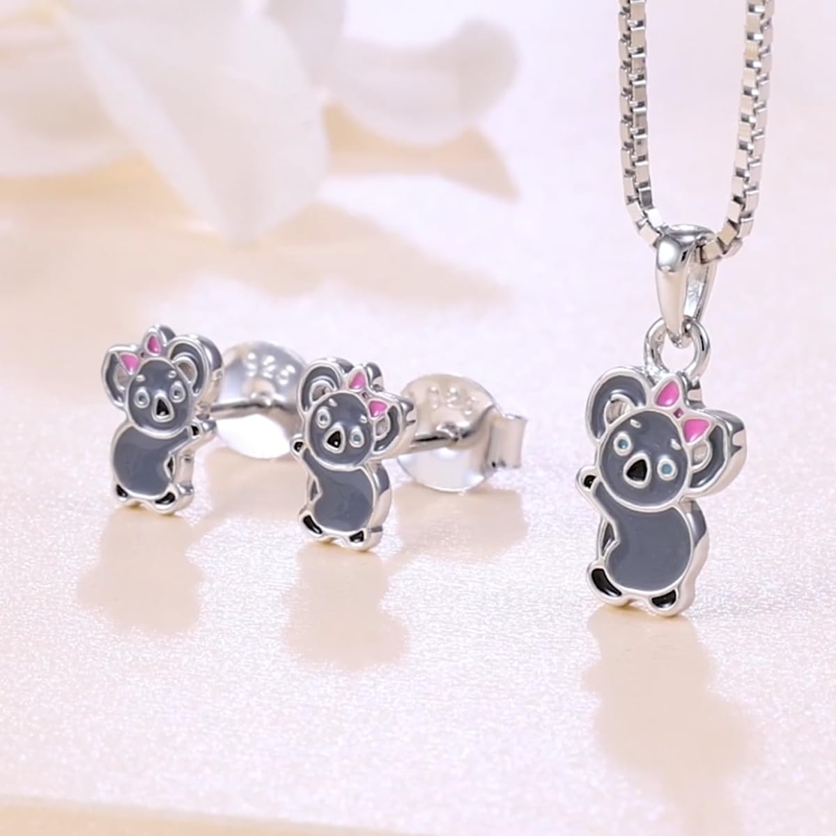 PAVELS Kinder Schmuckset Koala - Ohrstecker und Kette für Mädchen aus echtem 925 Silber - Niedliches Tiermotiv Schmuck für Kinder - Geschenkidee für Mädchen