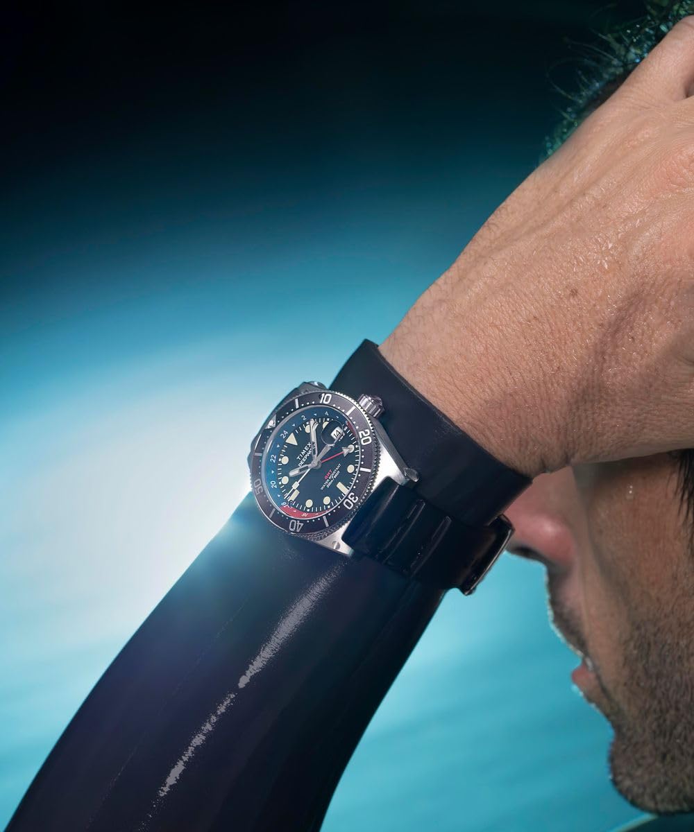 Timex Men's Analogue Quartz Watch with a Rubber Strap Deep Water Reef