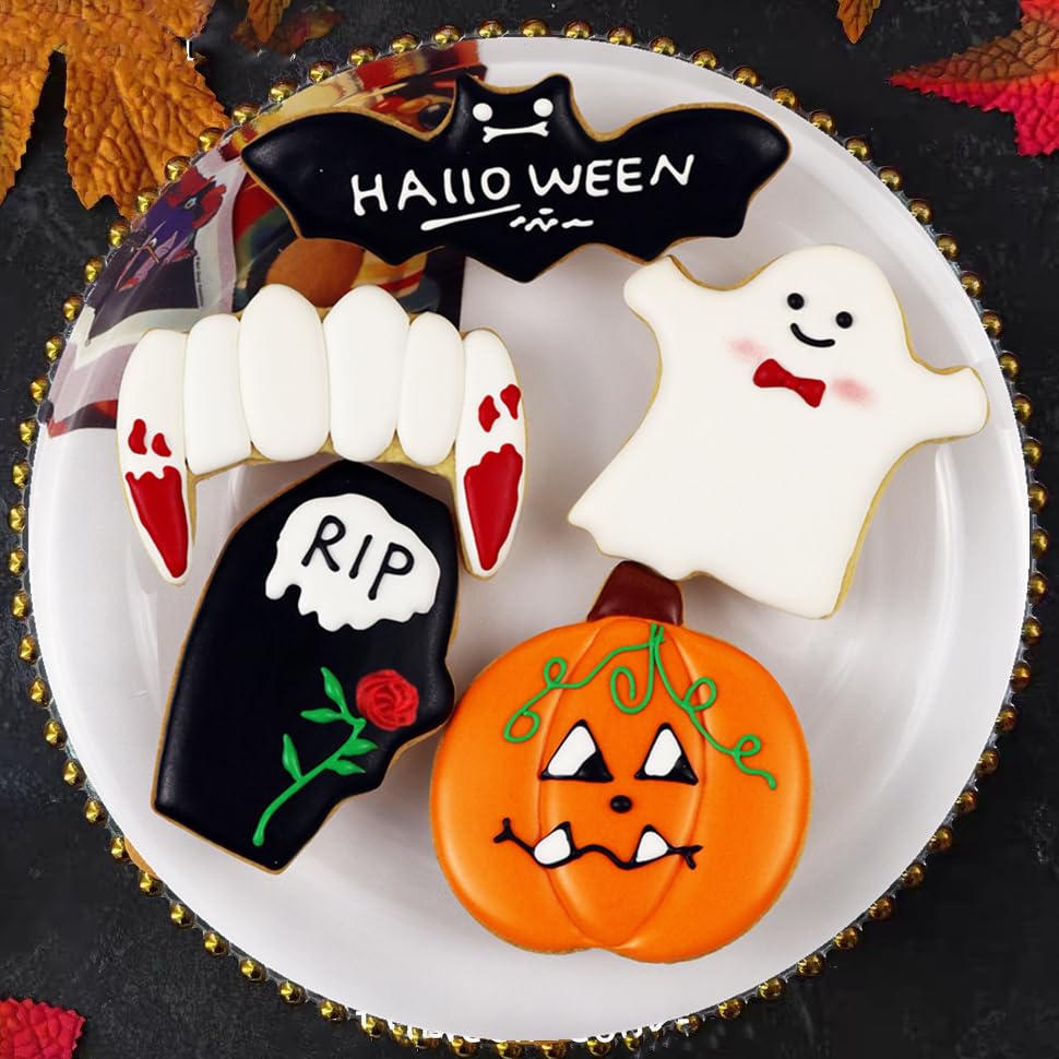 Halloween Cookie Cutters, 5 Pieces Stainless Steel Holiday Baking Cutter Molds Pumpkin, Ghost, Vampire Teeth, Bat, Coffin Cookie Cutters with Decorating Instructions