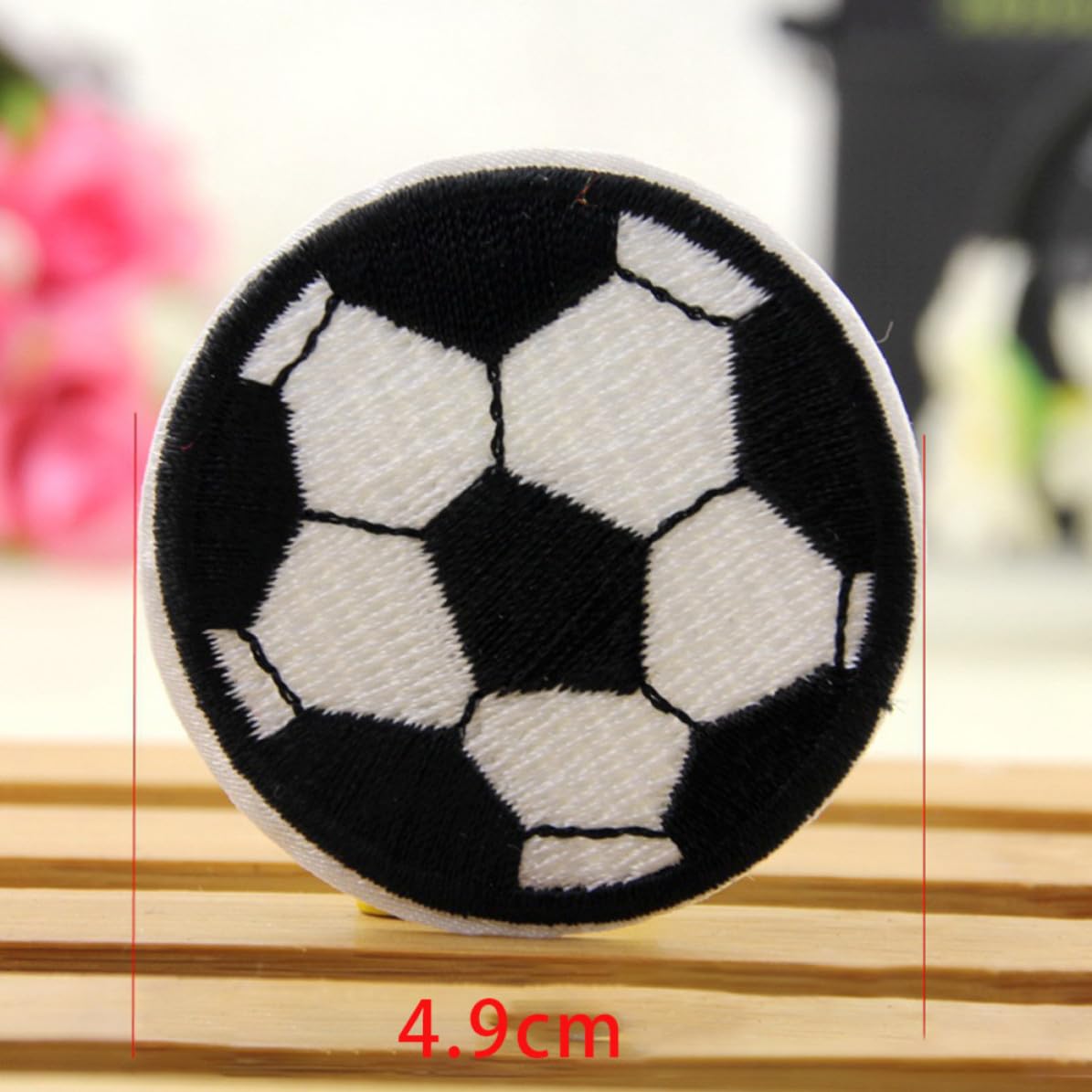 10 Parches Bordados de Fútbol Ideales para Manualidades y Proyectos de Arte DIY, Cubre Agujeros Fácilmente para Coser en Ropa y Bolsos de Tejido
