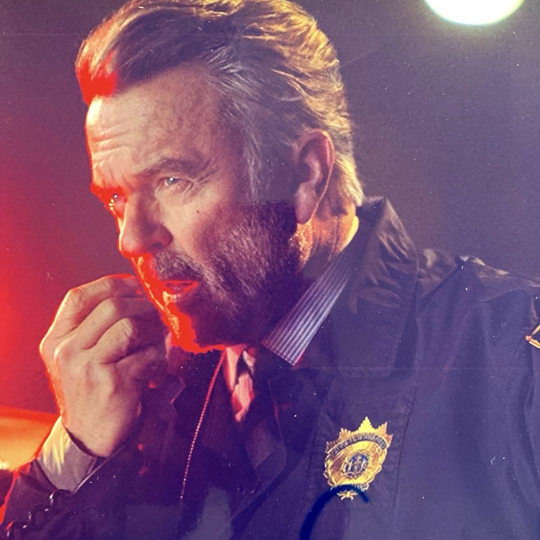 セール中…スティーヴン・アメル直筆サイン入り超大型写真…ARROW Amazon.co.jp: サム ニール直筆サイン入り超大型写真…ny犯罪潜入