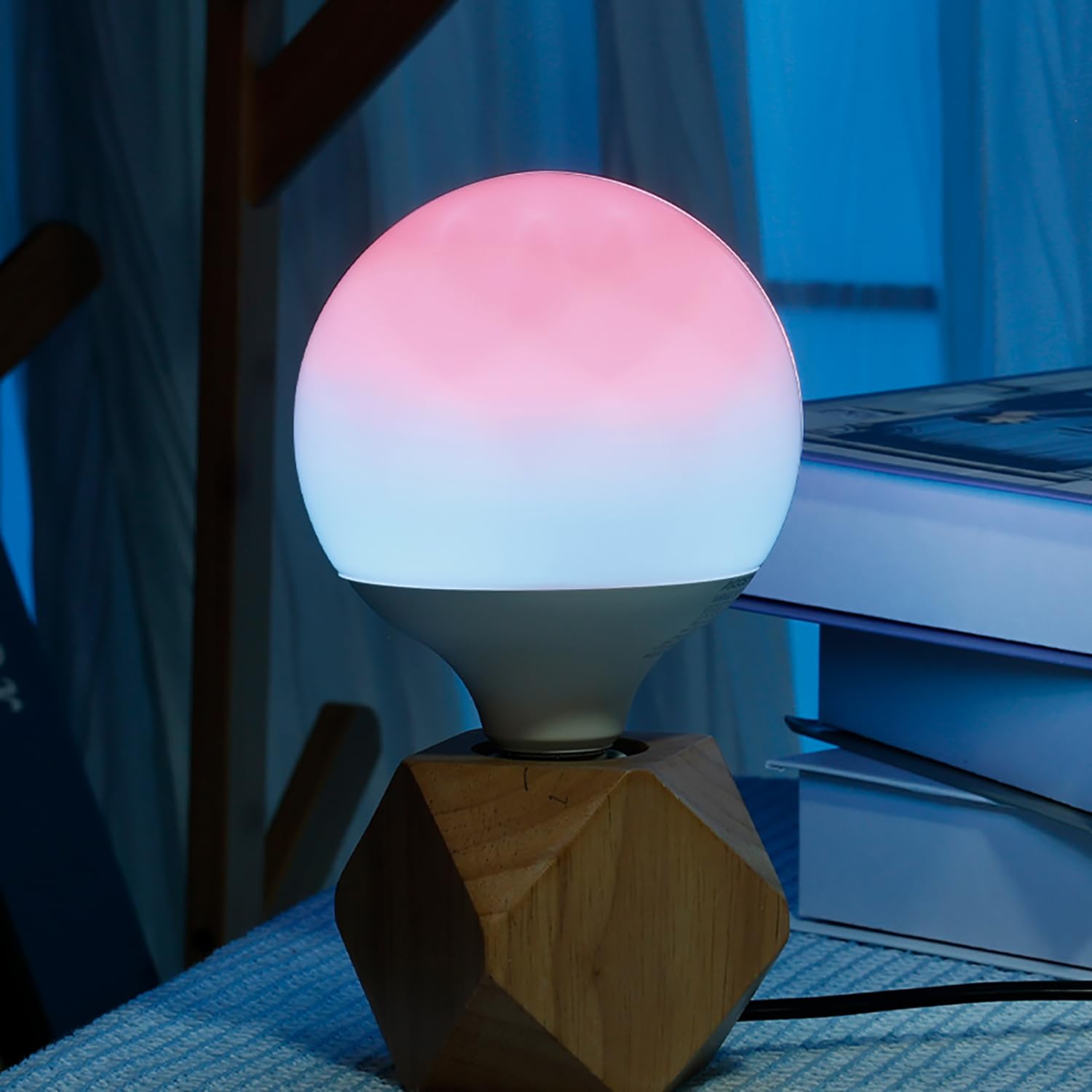 Aigostar Ampoule LED Connectée Bluetooth Mesh E27 G120, 4.9W 500lm, RVB+CCT 2700K-6500K Dimmable, Dégradé Couleur Double Couche, Compatible avec Alexa, Ra≥80